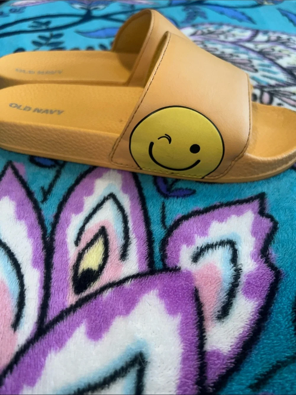 Old Navy girls - Winking Smiley Slide Sandals - size 1-2